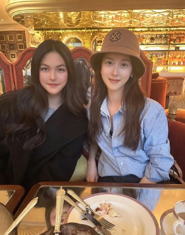 钱太多不一定是好事，李湘就是钱太多，她的富养女儿是出了名的的，从下面照片中就可以