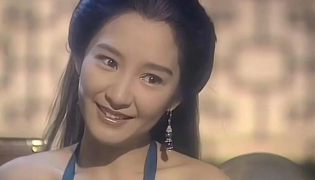 历代马夫人中，唯有雪梨可以吸引乔峰，钟丽缇竟没有半点诱惑值