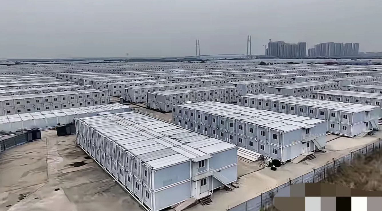 广州这个方舱医院，不知道以后怎么弄，拆了可惜，留着没用。可以还建成一个大型密室逃