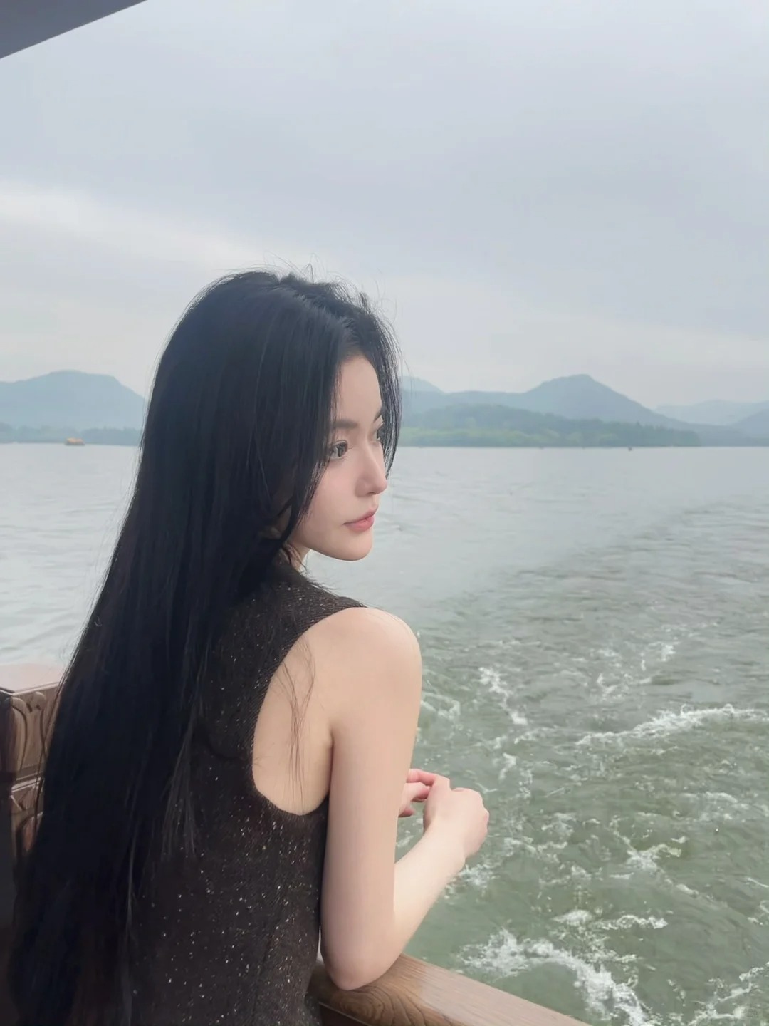 开心一天是一天🐳
今天住西湖嘉悦里～～太惊喜啦

位置很好就在in77商圈，步