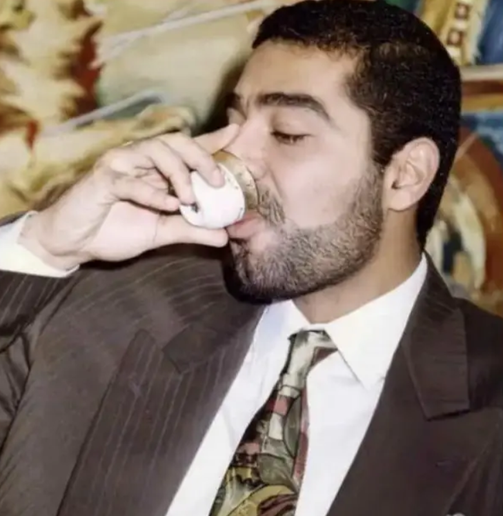 2003年，萨达姆的儿子乌代，在逃亡的时候为了保密行踪，竟然连续杀死了自己的17