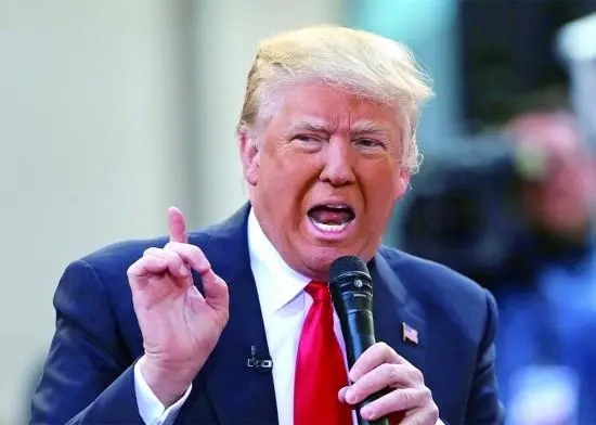 
特朗普和拜登两个人正在到处拉选票，为今年的总统大选造势，拜登甚至拉来了克林顿和