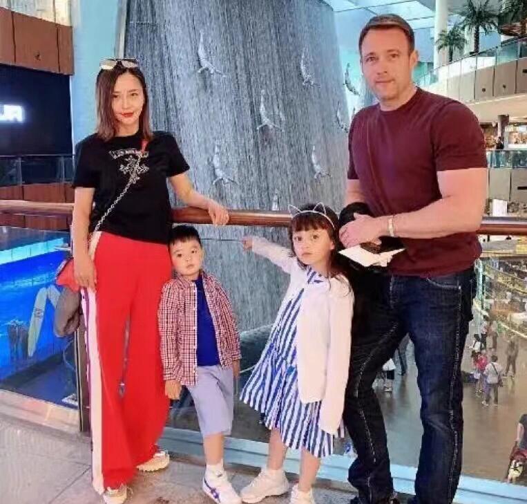 马雅舒二婚嫁美国丈夫，被宠成公主