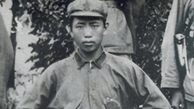 刘亚楼误听一面之词，开除了参谋长的党籍，多年后提茅台登门道歉