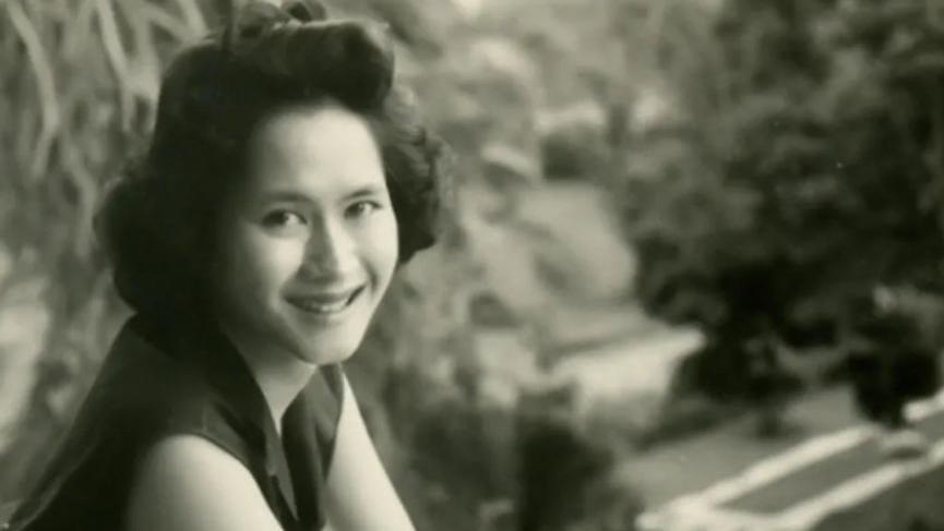 泰王的华裔祖母：把美貌基因带进王室，比诗丽吉会养儿子