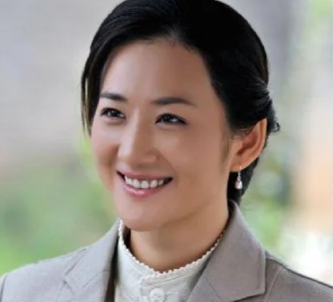 李玥：从福建舞者到全能演艺人的华丽转身