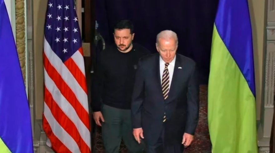 泽连斯基：打败俄罗斯，乌克兰才能加入北约！
泽连斯基表示，加入北约是一个政治问题