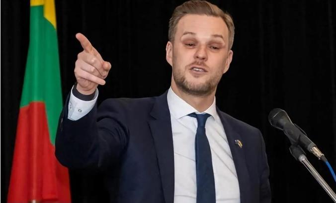 中方不予理睬后，立陶宛方面恼羞成怒！11月30日宣布驱逐3名中方人员


立陶宛