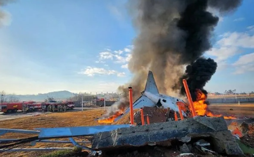 318人死亡！空难频发！全球航空进入“黑暗时刻”！“没人敢坐飞机了”
全球航空，