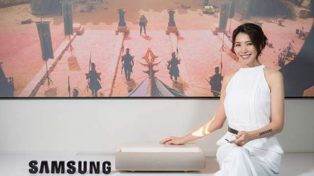 三星The Premier：11cm超短焦投100吋4K影院