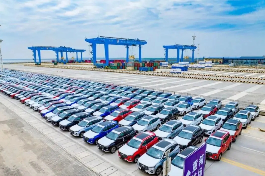 
我一哥们在奇瑞出口部门工作，他说奇瑞这几年发展很猛，对俄罗斯的出口是增长速度最