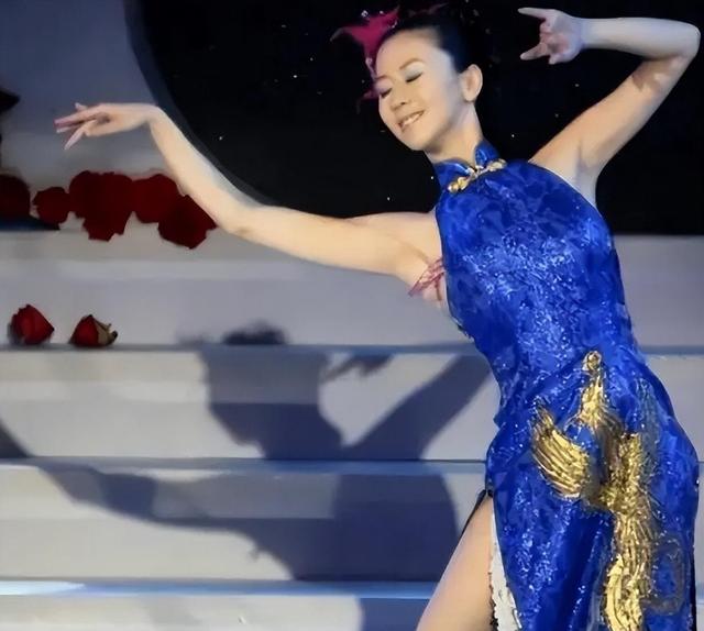 汤加丽:因“人体模特”和丈夫离婚,遭父母嫌弃,今48岁孤身一人-第11张图片-九妖电影 汤加丽:因“人体模特”和丈夫离婚,遭父母嫌弃,今48岁孤身一人-第11张图片-九妖电影