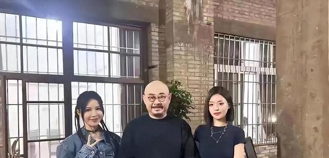 绝了,徐子尧生活照走红,气质一流,韵味十足,S型身材太爱啦(徐子涵个人资料图片)-第8张图片-九妖电影 绝了,徐子尧生活照走红,气质一流,韵味十足,S型身材太爱啦(徐子涵个人资料图片)-第8张图片-九妖电影