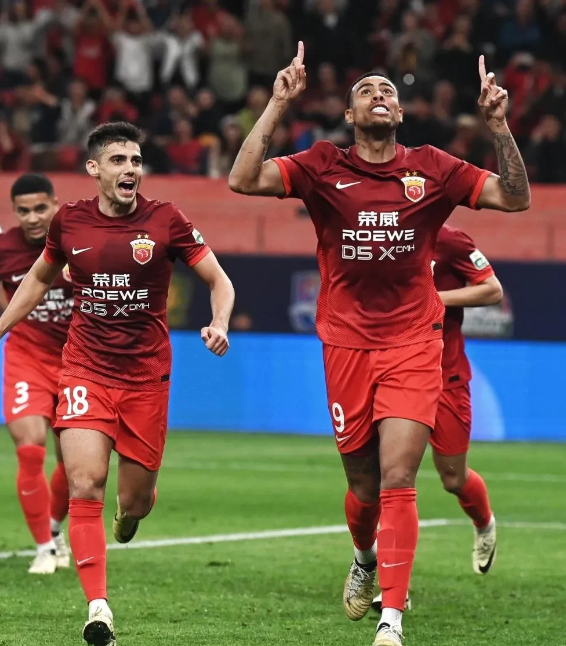 著名媒体人李璇：海港在国字号层面存在感严重不足！博主反驳：为啥海港要为国家承担更多责任？