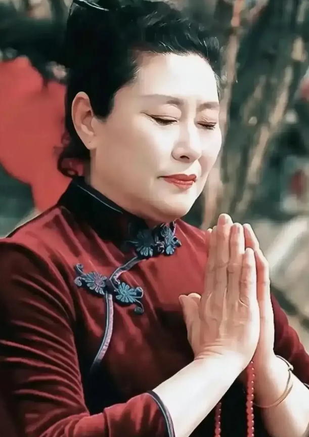 开封王婆的“三个聪明之处”，一般人根本做不到！

1.第一个聪明之处：懂得见好就