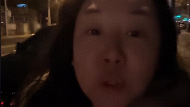 关凌辅导孩子写作业崩溃，大半夜离家出走，冻脸通红跑烧烤店自愈