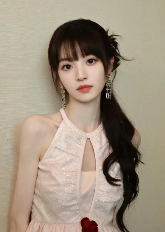 田曦薇的新征程：角色转型与演艺飞跃