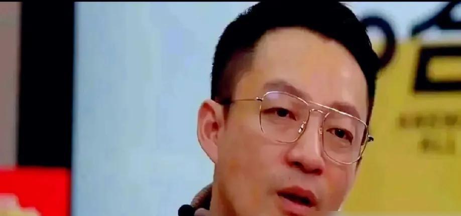 汪小菲带着爸妈和律师团到台北后，监护权一事有了新的进展！

第一次协商就谈崩了，