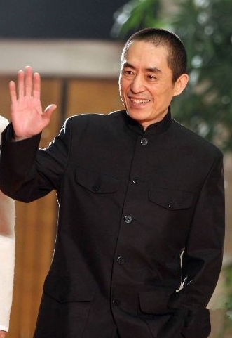 成大事者不拘小节，张艺谋大导演的人生之所以那么成功，就是他做事从不婆婆妈妈，拖泥