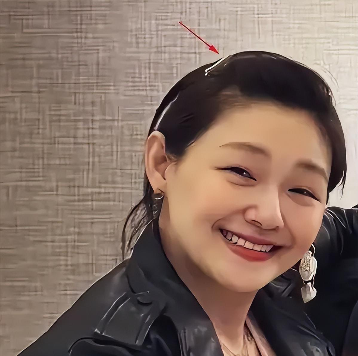  
 
人在离开这个世界之前，似乎总有些征兆藏在生活里。记得弟弟最后一次回家过年