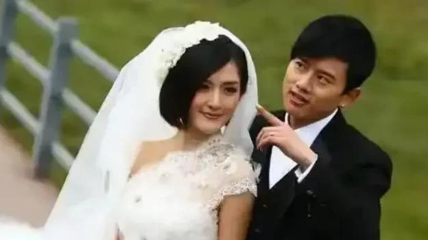 爱与坚韧：谢娜与张杰携手共度风雨，谱写幸福人生