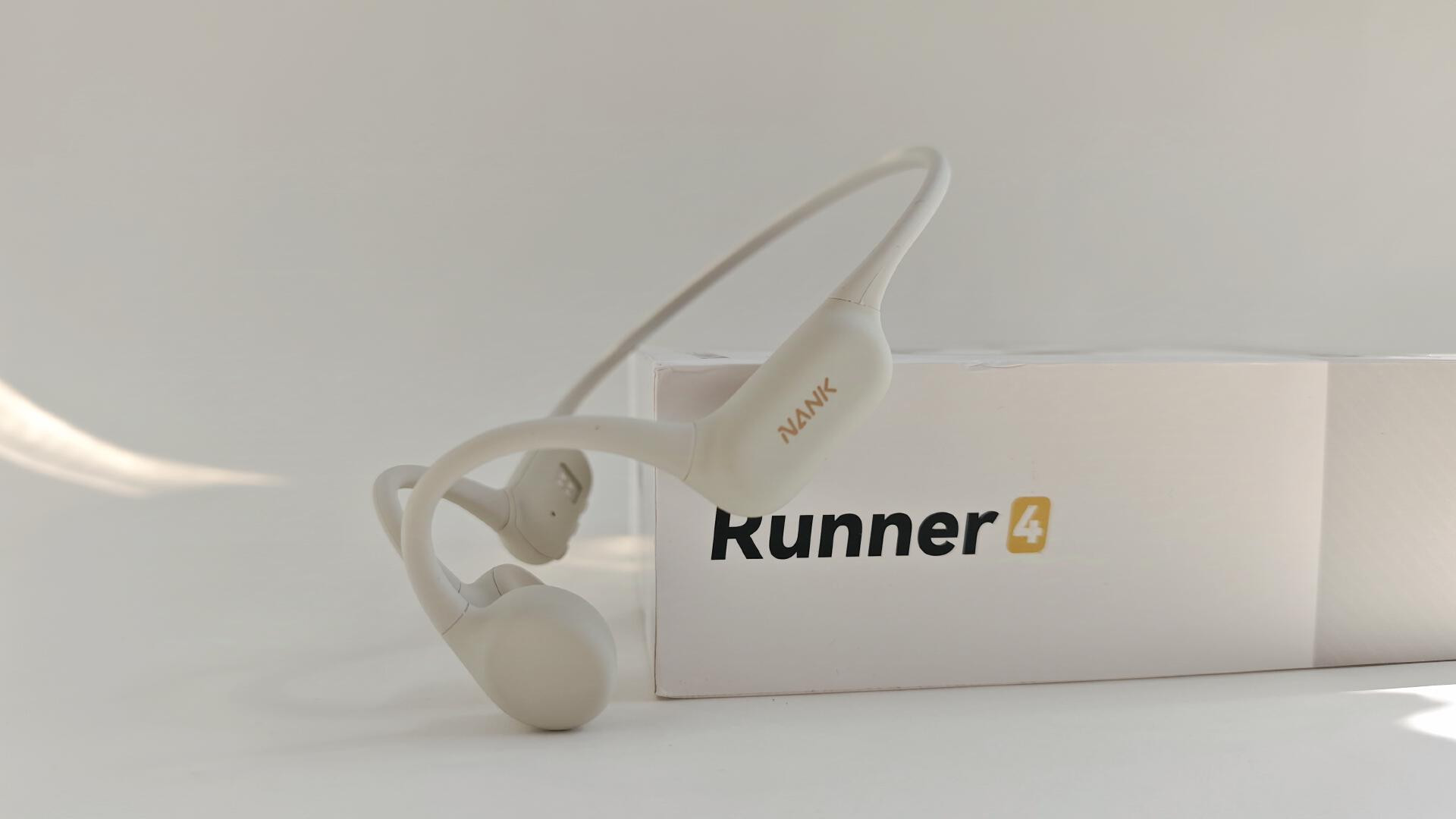 南卡Runner4: 骨传导耳机越级新体验？