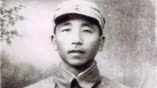秦基伟将军的两个儿子：长子为社会除暴安良，次子令越军闻风丧胆
