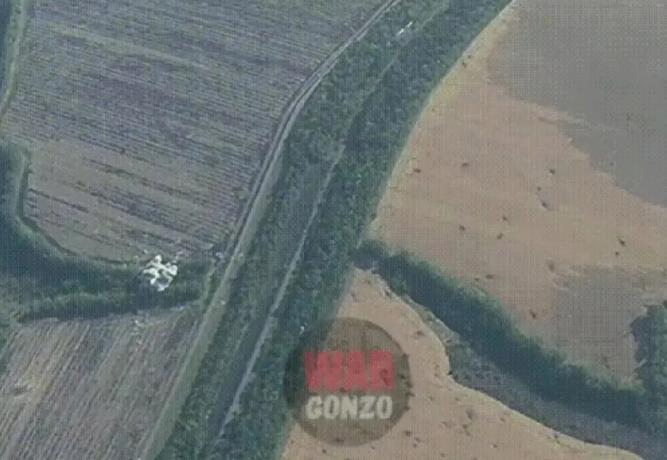 俄军持续运用滑翔制导FAB航空炸弹轰炸乌军目标，首次袭击位于苏梅地区，成功击中乌