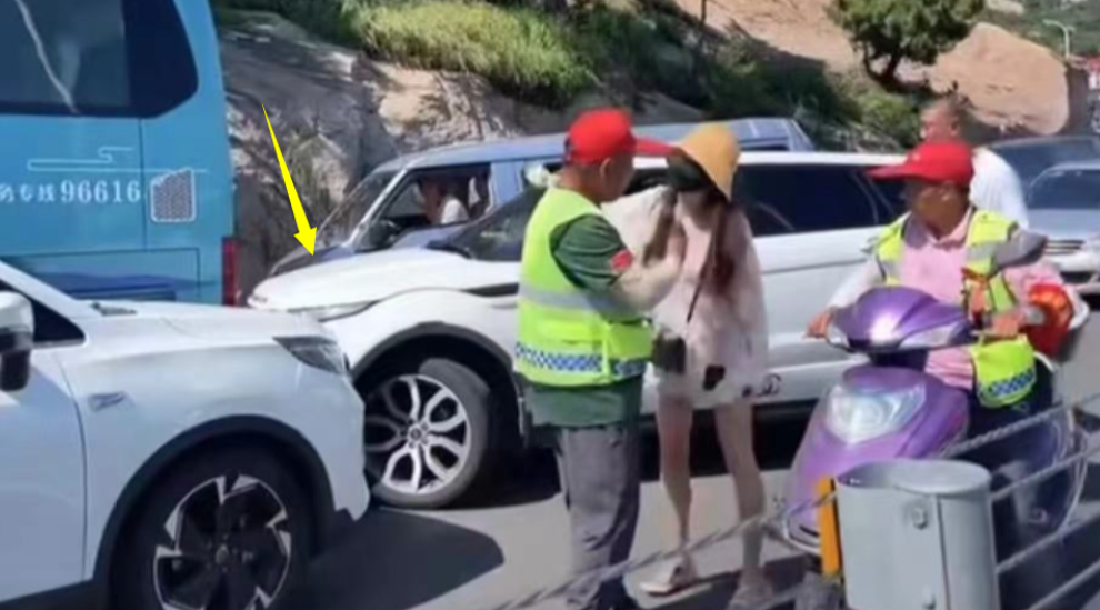路虎女打人后续：小伙住院花4000元，女子身份曝光，未赔偿未道歉

近日，一起因