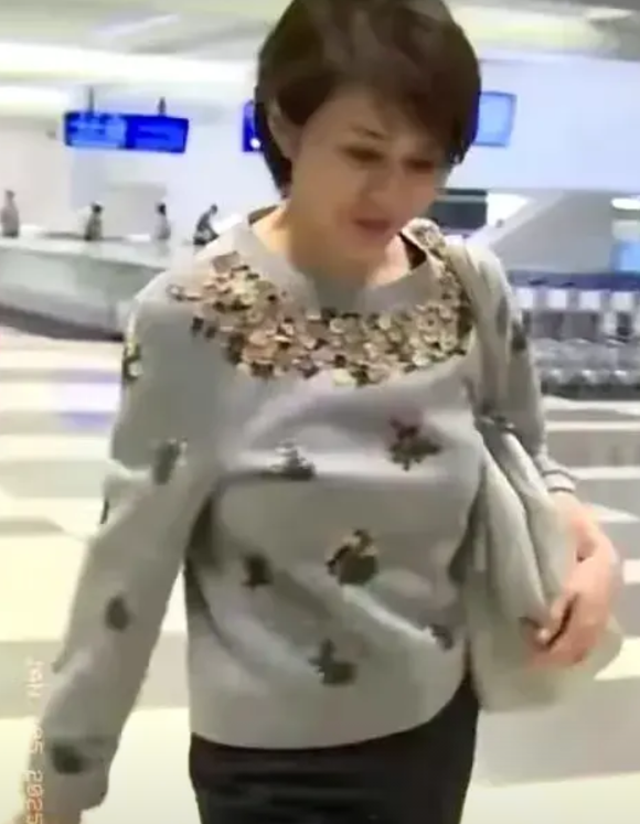 花无百日红，人无千日好。即便是当年名声大噪的大美女关之琳，到了现在62岁的年龄，