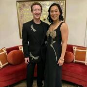 很多人都说扎克伯格的太太长相一般，扎克伯格这样优秀的男人是怎么看上她的呢。 我却