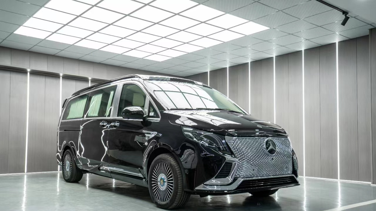 奔驰威霆改装新风范，你不可错过的奢华定制体验