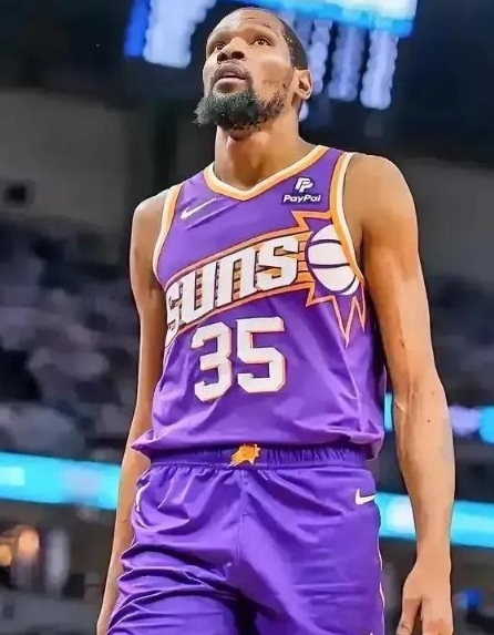 太阳输球，就像老话说的，冰冻三尺非一日之寒。

美国ESPN的报道也指出，太阳队