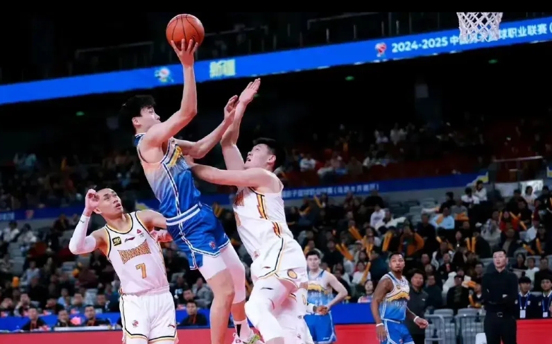 山西球员和教练，真有点飘了，他们认为能双杀当时排名第一的北汽，胜谁应都不在话下