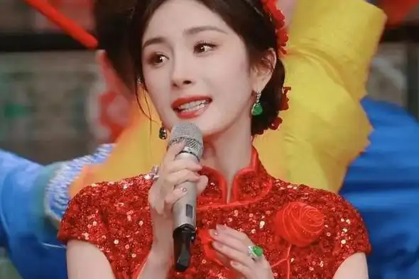 杨幂：跨年晚会争议背后的话题女王