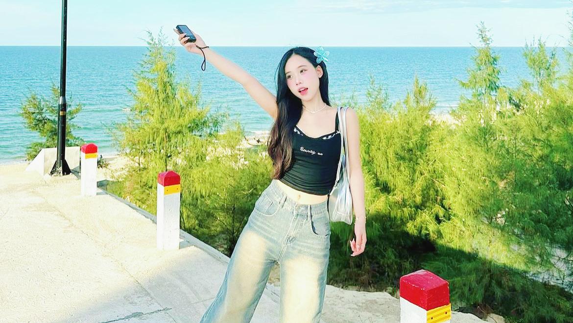 清爽海边风，盐系穿搭让你夏日魅力四射！