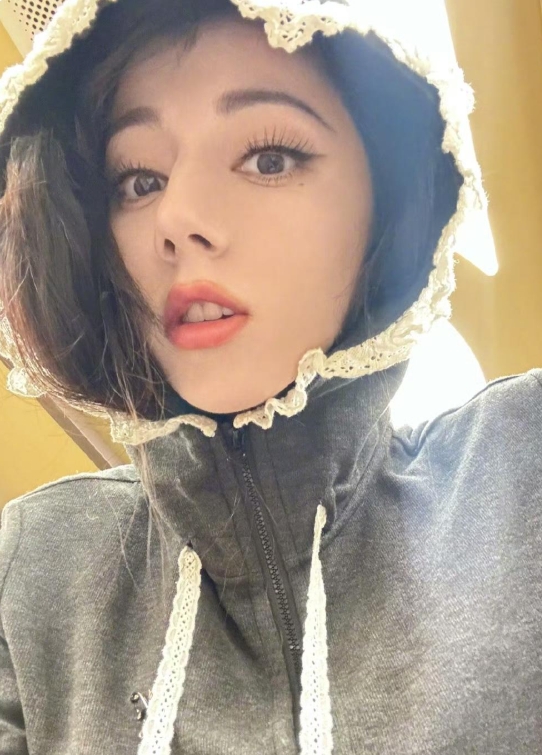迪丽热巴：库存真的不多了！这等奇女子百年不遇吧