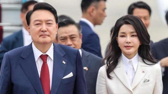 尹锡悦还有翻盘的机会！只因得罪财阀和政客，国民检察官不简单！
