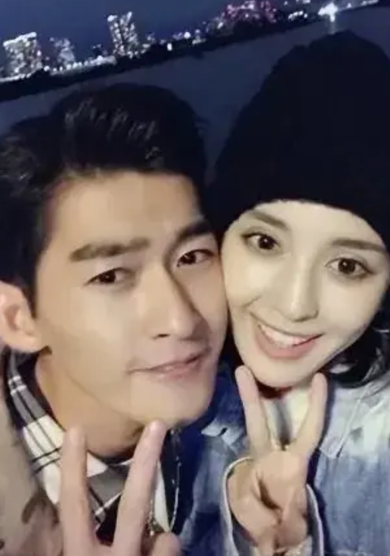 娜扎的历任男友：
1、张翰 演员
2、王成刚 富二代
3、冯铭潮 快男
4、谢思