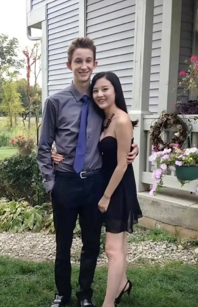 中美对账，最大的瓜出现了。一白男子在社交平台上发布寻找这个女孩，表示很想在见见她