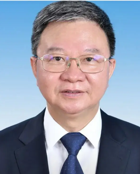 ：惊爆！高校界两位重磅校长相继卸任，引发全网关注与热议！
最近有个消息在教育圈炸