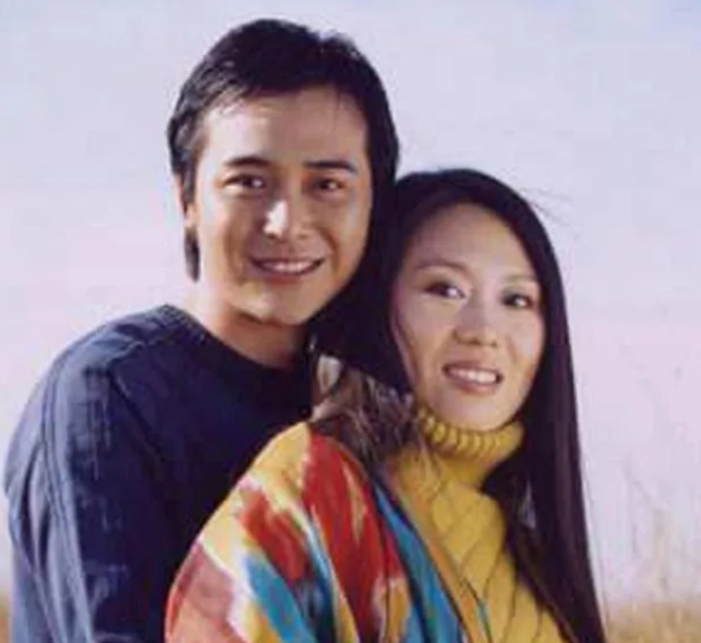 2004年，42岁的“黄梅戏后”吴琼，决定嫁给27岁的演员阮巡，男方父亲极力反对