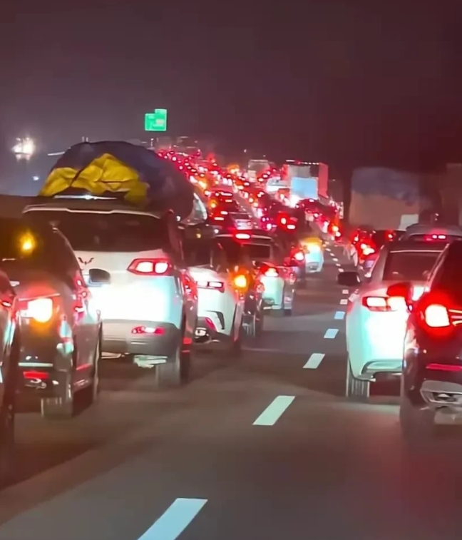 又要过年了，各路大神都上路了，个人建议那些电车车主不要上路了，因为堵车没有时间限