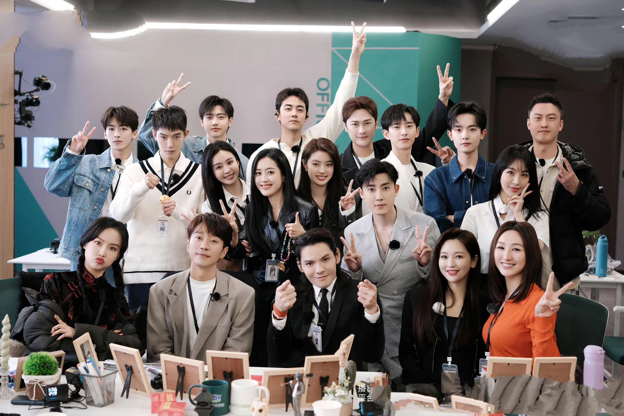 郝蕾言论引争议，宁静、曾志伟现场反驳，引出娱乐圈的残酷现实
《无限超越班》第二季