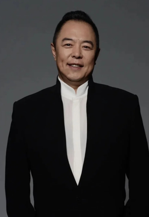 张铁林娱乐圈新篇章