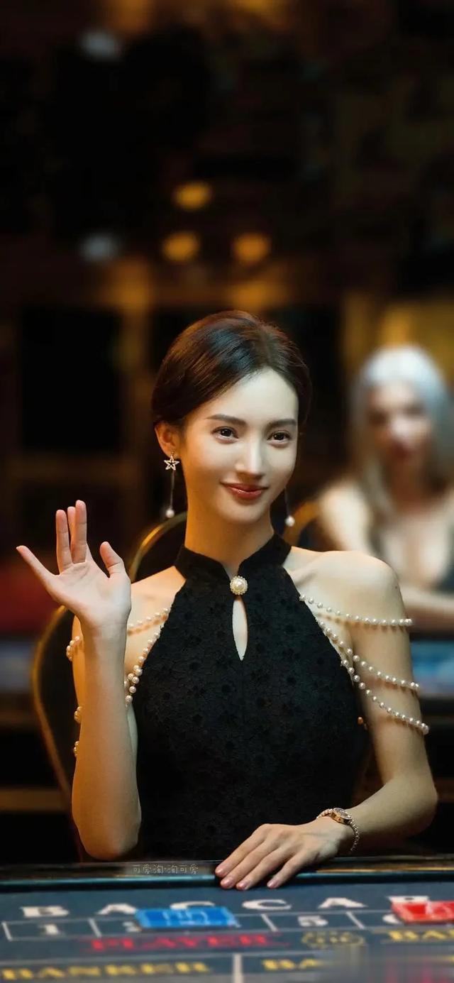娱乐圈回族女星盘点:刘诗诗、金晨均是回族,谁让你最意外?(回族女明星有谁)-第11张图片-九妖电影 娱乐圈回族女星盘点:刘诗诗、金晨均是回族,谁让你最意外?(回族女明星有谁)-第11张图片-九妖电影