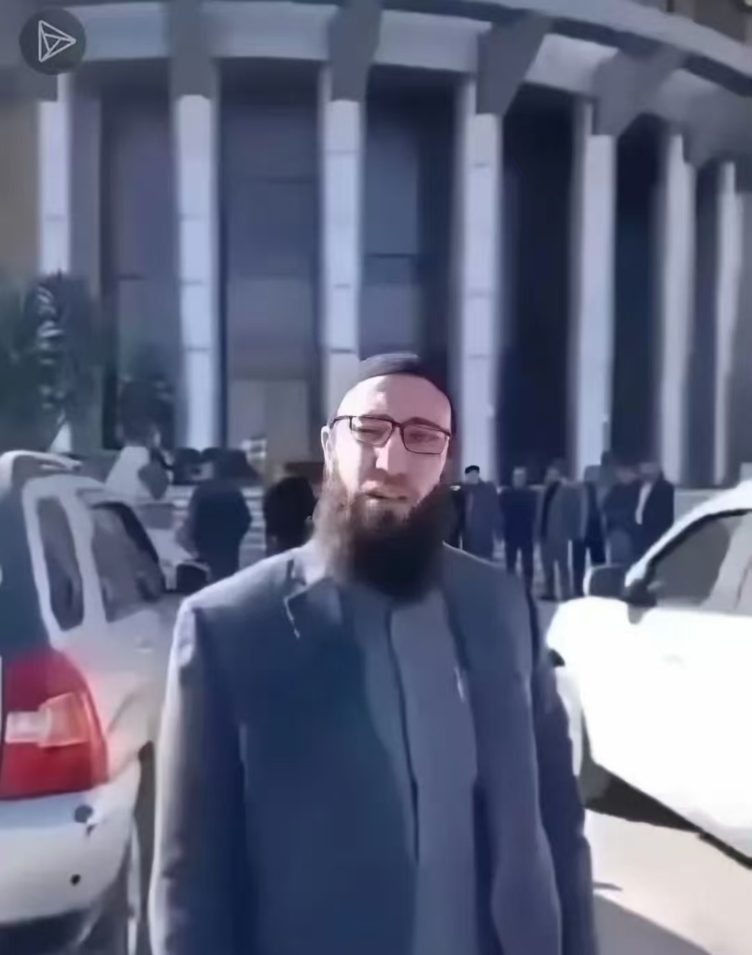 HTS太心急了。叙利亚阿勒颇，这个所谓的叙利亚反对派最先拿下的大城市，欢呼声还在