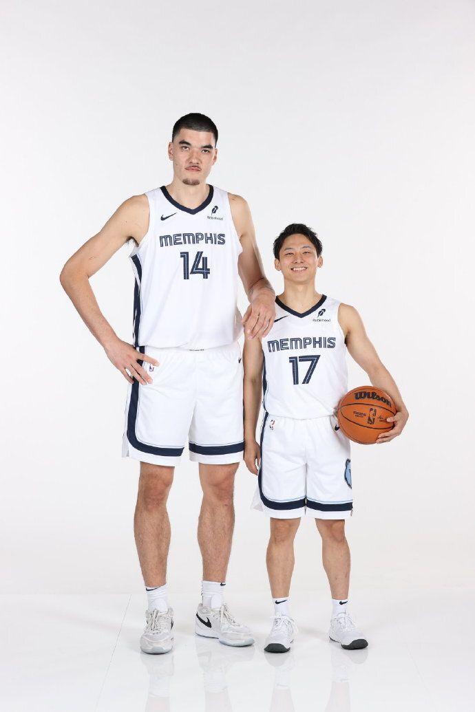 NBA：河村勇辉首秀比崔永熙早