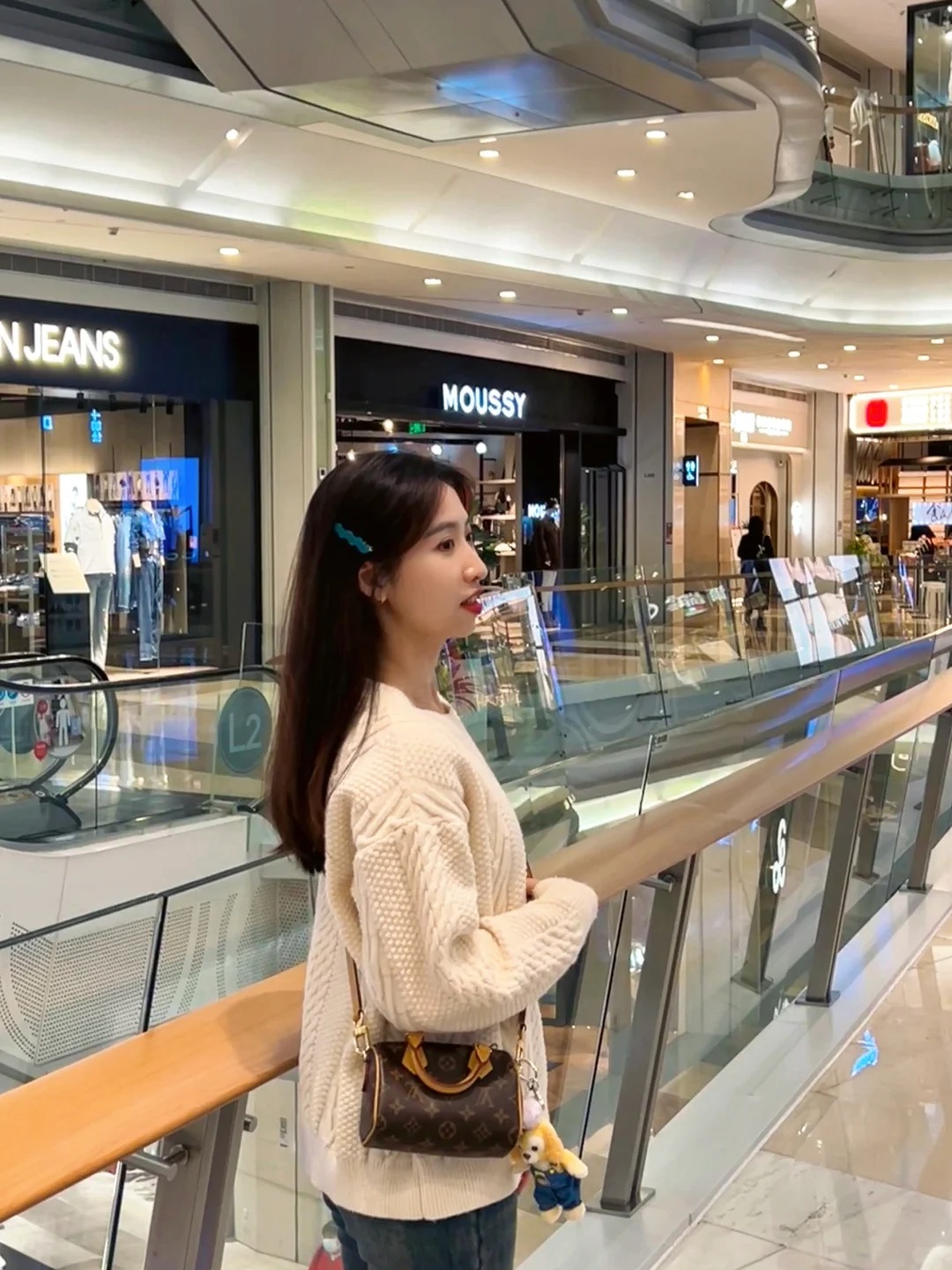 我的Lv nano speedy 也拥有饼饼咯🧸
Nano买来一年多了，当时才