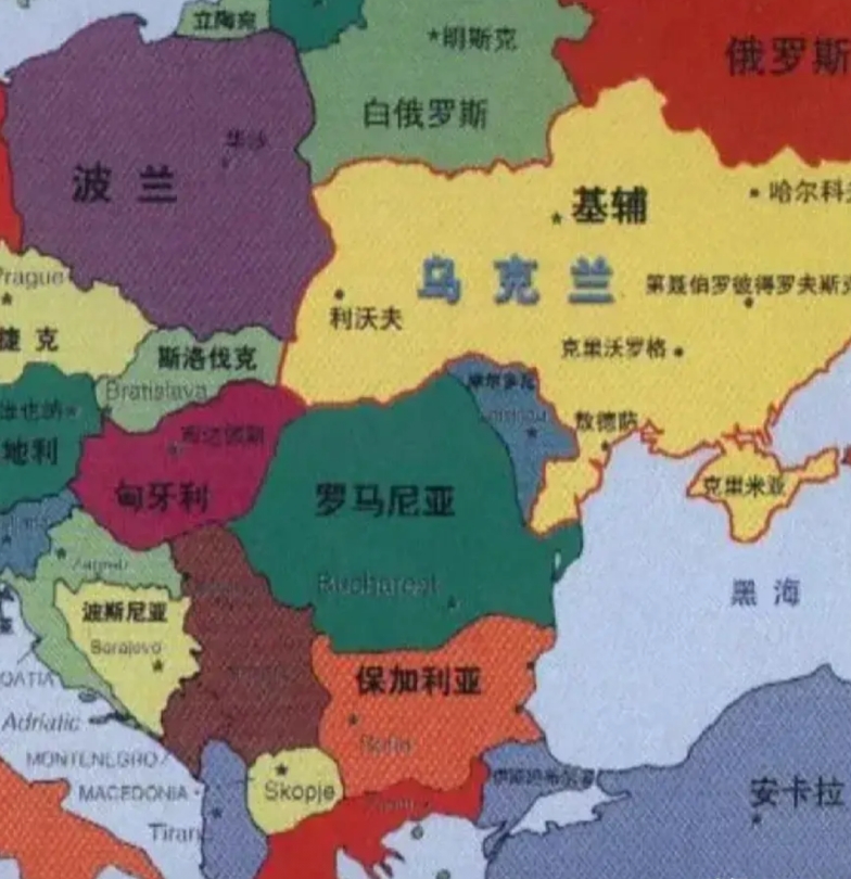 乌克兰比俄罗斯更可怕，别不信！
    三年的俄、乌战争，一个强大的乌克兰成了欧